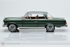 1:18 1969 Mercedes Benz 250 SE Coupe W111
