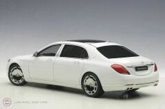 1:18 2015 Mercedes Benz Maybach S Class (S600) SWB