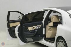 1:18 2015 Mercedes Benz Maybach S Class (S600) SWB