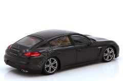 1:43 2013 Porsche Panamera Turbo S