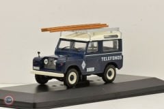 1:43 1989 Land Rover Santana 88 Telefon Aracı