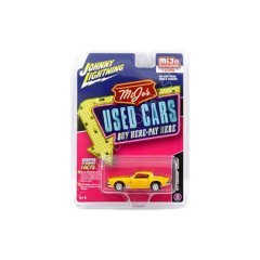1:64 1977 Chevy Camaro