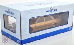 1:18 1976 Peugeot 504 Break