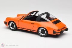 1:18 Porsche 911 CARRERA 3.2 TARGA 1983