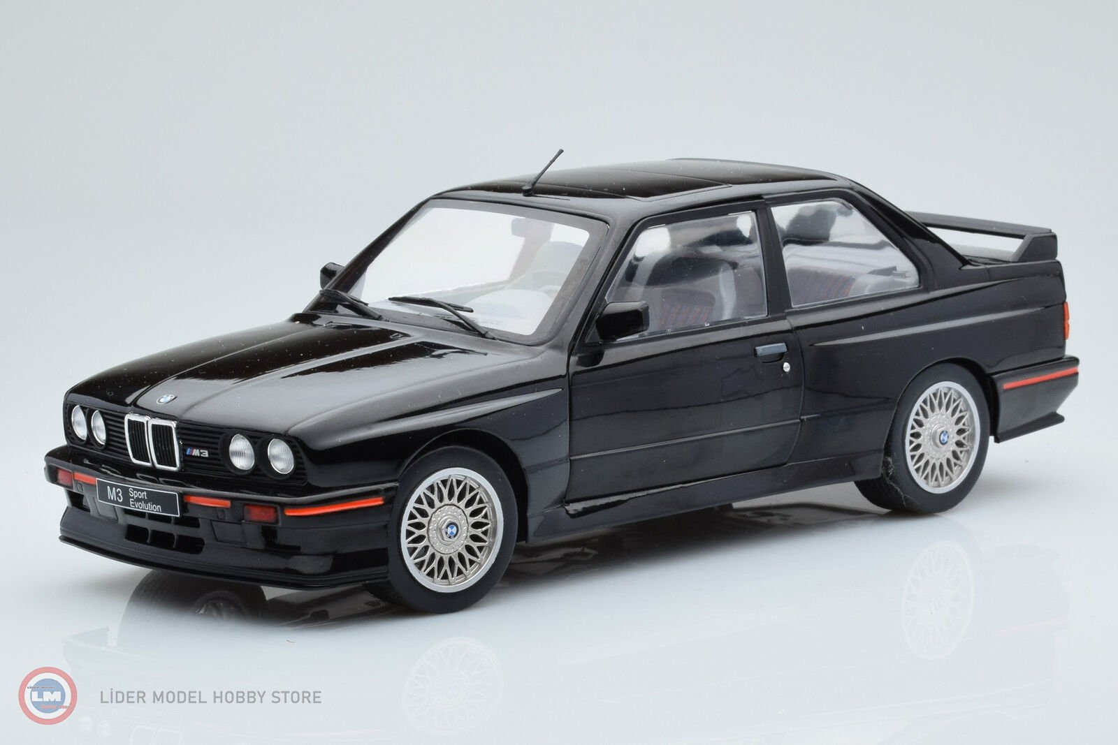 1:18 1990 Bmw M3 Sport Evo (E30)