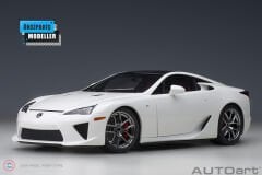 1:18 Lexus LFA (Whitest WhiteCarbon)
