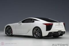 1:18 Lexus LFA (Whitest WhiteCarbon)