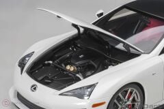 1:18 Lexus LFA (Whitest WhiteCarbon)