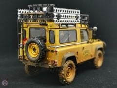1:18 1985 Land Rover 90 'CAMEL TROPHY' BORNEO