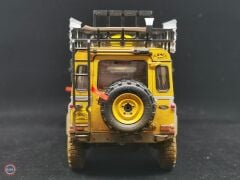 1:18 1985 Land Rover 90 'CAMEL TROPHY' BORNEO