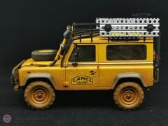 1:18 1985 Land Rover 90 'CAMEL TROPHY' BORNEO