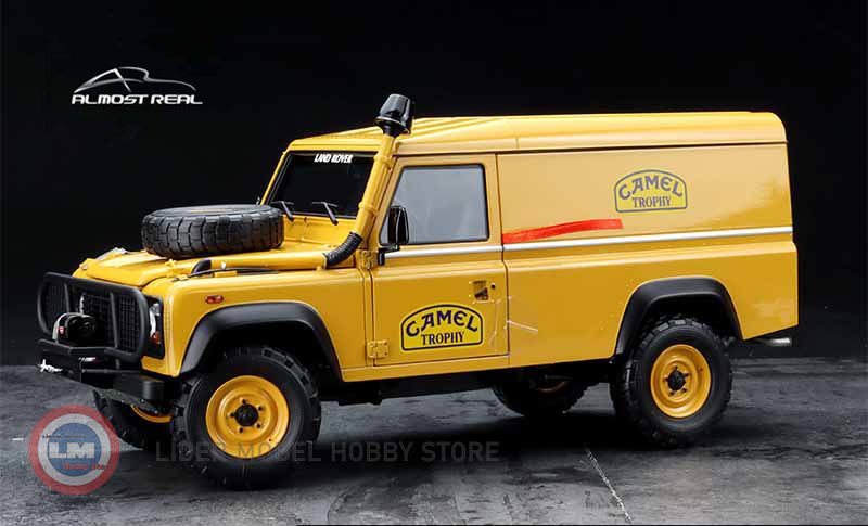 1:18 1985 Land Rover Defender 110 Camel Trophy Support Unit