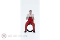 1:18 18005 Atlantic Diorama Nick