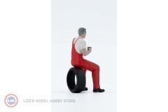 1:18 18005 Atlantic Diorama Nick