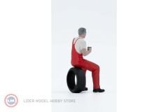 1:18 18005 Atlantic Diorama Nick