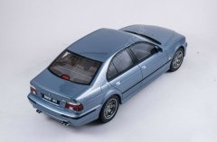 1:18 2002 BMW M5 E39