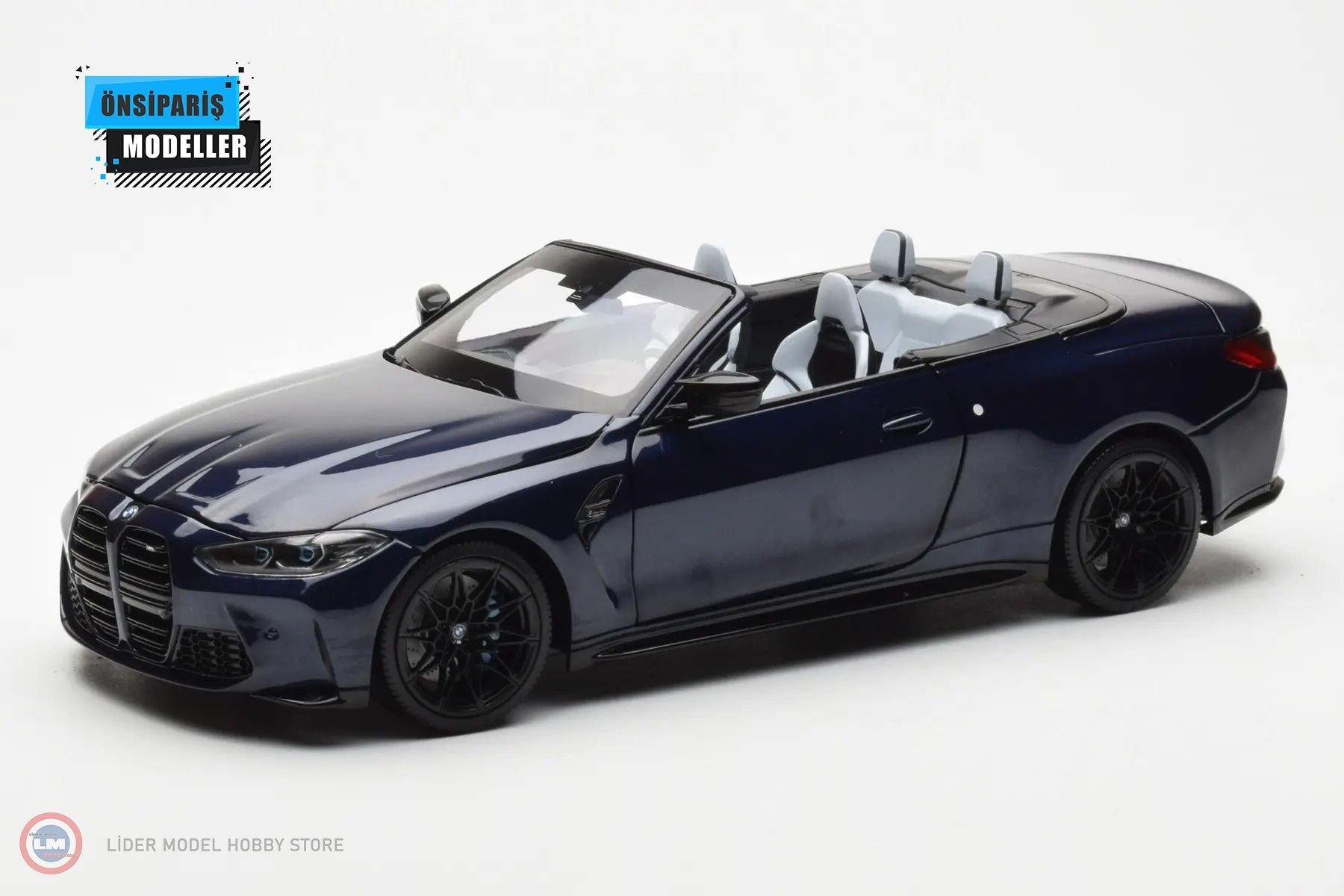 1:18 2020 BMW M4 Cabriolet Dark Blue