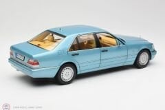 KUSURLU 1:18 Norev 1997 Mercedes Benz S500 W140
