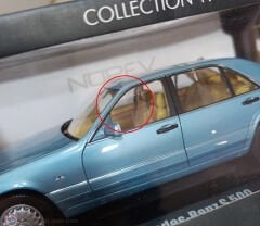 KUSURLU 1:18 Norev 1997 Mercedes Benz S500 W140