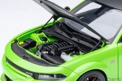 1:18 Autoart Dodge Charger Scat Pack Widebody Sublime