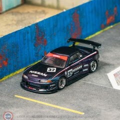 1:64 Tarmac Works 1989 Nissan Skyline R32 GTR #32