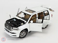 1:18 2020 Toyota Land Cruiser