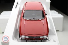 1:18 1973 Alfa Romeo 2000 GTV