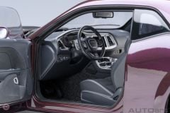 1:18 Autoart 2022 Dodge Challenger RT SCAT PACK SHAKER WIDEBODY (hellraisin)