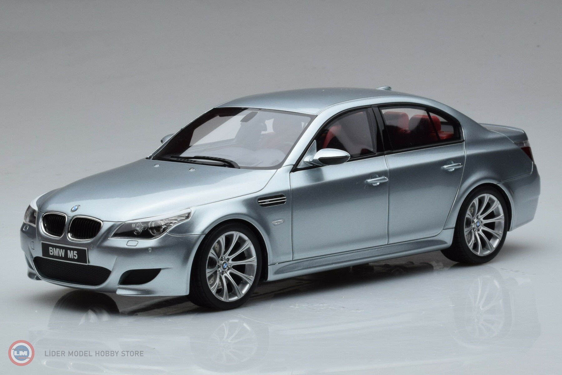 1:18 2008 BMW M5 E60