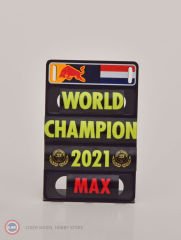 1:18 Red Bull Racing Honda RB16B, World Champion 2021 Max
