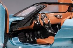 1:18 Autoart 2016 Koenigsegg Regera (Horizon Blue)