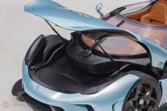 1:18 Autoart 2016 Koenigsegg Regera (Horizon Blue)