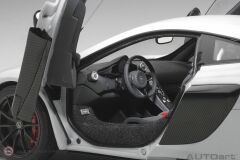 1:18 2016 McLaren 675 LT  - silica white