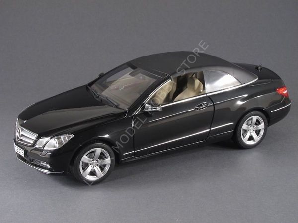 1:18 2010 Mercedes Benz E Class Cabriolet
