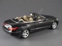 1:18 2010 Mercedes Benz E Class Cabriolet