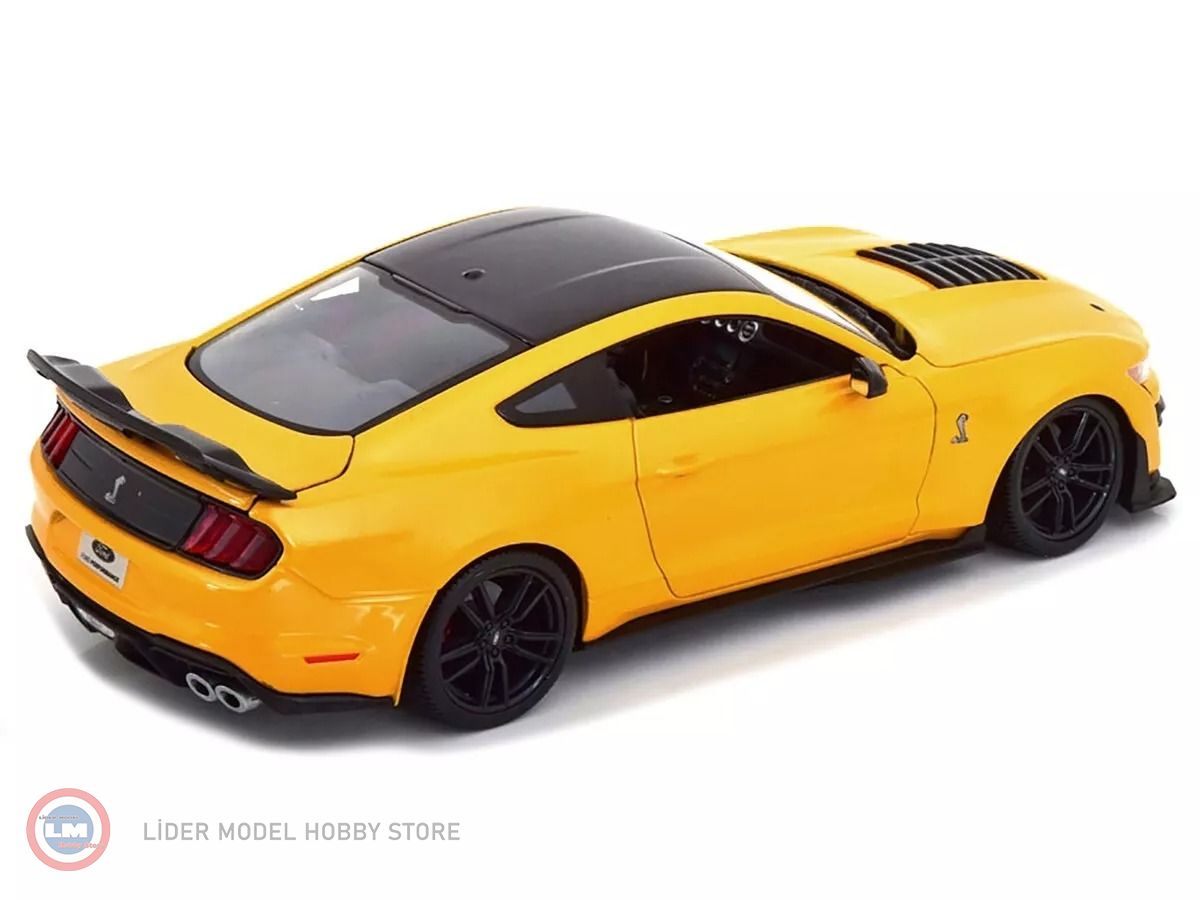 Maisto 1:18 Ford Mustang Shelby GT500 Año De Construcción 2020 Blanco Con Azul Rayas 31452