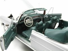 1:18 1969 Mercedes Benz 280 SE W108 Cabriolet