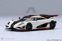 1:64 Autoart Koenigsegg One1 (Pebble WhiteCarbon)