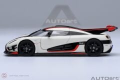 1:64 Autoart Koenigsegg One1 (Pebble WhiteCarbon)