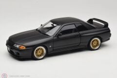 1:18 Autoart 1993 Nissan Skyline GT-R R32 V-Spec II Tuned Version