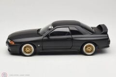 1:18 Autoart 1993 Nissan Skyline GT-R R32 V-Spec II Tuned Version