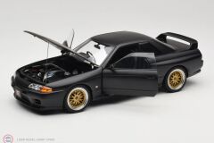 1:18 Autoart 1993 Nissan Skyline GT-R R32 V-Spec II Tuned Version