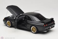 1:18 Autoart 1993 Nissan Skyline GT-R R32 V-Spec II Tuned Version