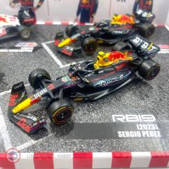 1:43 Red Bull Racing F1 Set  - 4 lü Formula 1 Seti