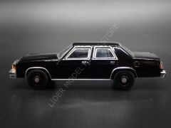 1:64 1987 Ford LTD Crown Victoria The Hobby Shop Serisi