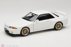 1:18 Autoart 1993 Nissan Skyline GT-R R32 V-Spec II Tuned Version