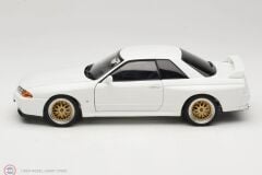 1:18 Autoart 1993 Nissan Skyline GT-R R32 V-Spec II Tuned Version
