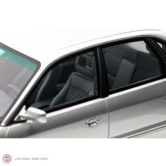 1:18 OTTO 1993 Audi S4 C4 4.2 V8