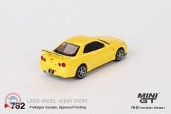 1:64 1999 Nissan SKYLINE GT-R (R34) VSPEC LIGHTNING YELLOW