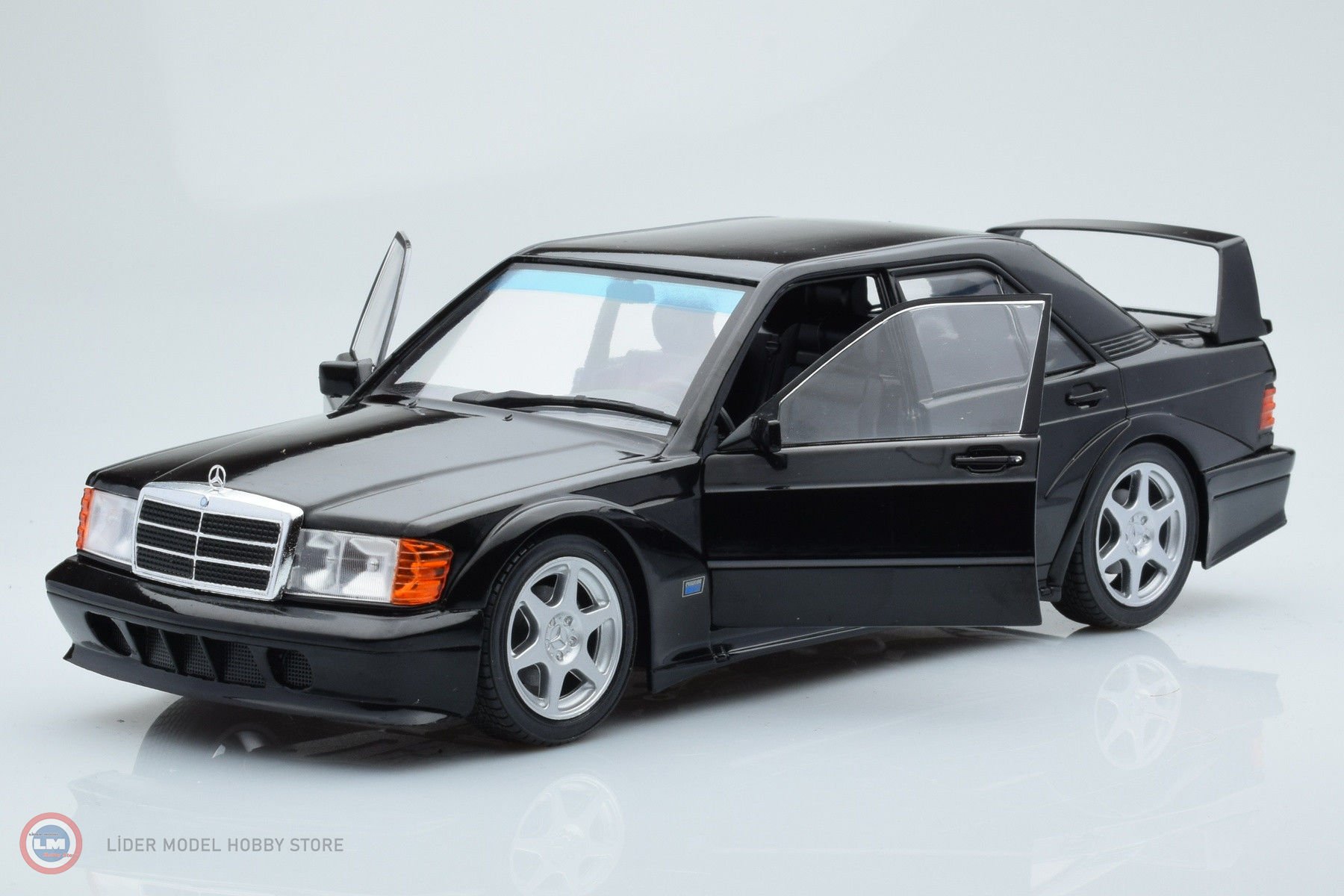 1:18 Solido 1990 Mercedes Benz 190E 2.5-16 Evolution 2